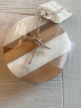 Round Marble and Wood Striped Coasters - Set of 4 NWT